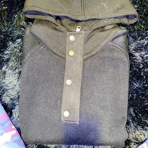 Men’s dressy hooded sweatshirt